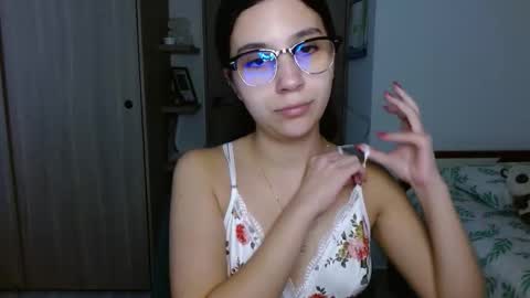 Snapshot of mia__lopez_ chatting on 4, 12, 2025 Mia online show from 4, 12, 2025