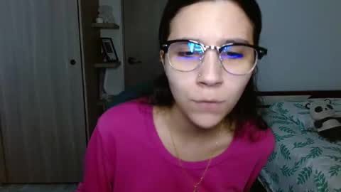 Snapshot of mia__lopez_ chatting on 5, 12, 2025 Mia online show from 5, 12, 2025