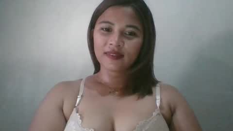 Snapshot of mia_bella04 chatting on 11, 3, 2025 mia_bella04 online show from 11, 3, 2025