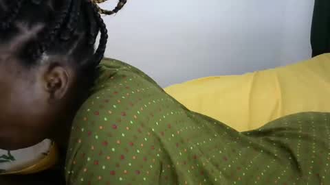 aishah petite online show from 4, 2, 2025