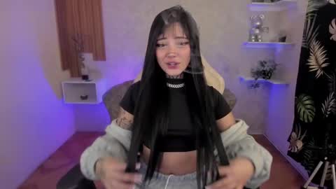 Mia online show from 6, 12, 2024