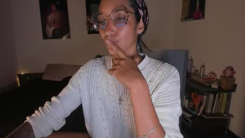 Mia Sandoval online show from 20, 3, 2026