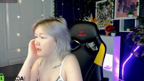 Snapshot of mia_ferd chatting on 25, 5, 2026 Mia online show from 25, 5, 2026