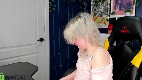 Snapshot of mia_ferd chatting on 11, 6, 2026 Mia online show from 11, 6, 2026
