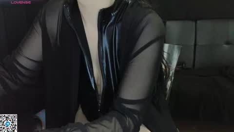 Golden ones online show from 25, 11, 2025