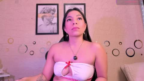 Mia online show from 3, 6, 2026
