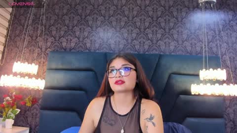 Mia Grey online show from 5, 4, 2026