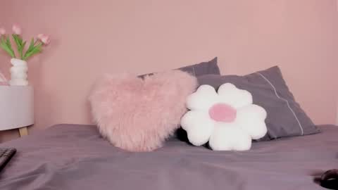  I am Mia  online show from 18, 3, 2026