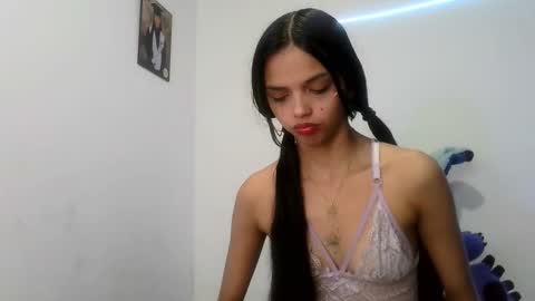 Snapshot of mia_lucy_21 chatting on 18, 10, 2025 mia lucy 21 online show from 18, 10, 2025