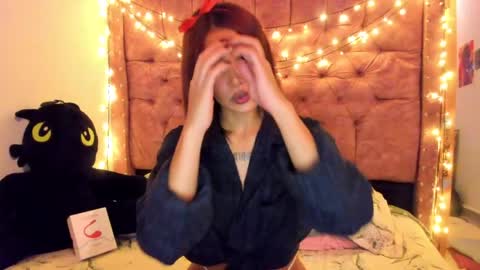 Snapshot of mia_miel69 chatting on 18, 5, 2026 mia_miel69 online show from 18, 5, 2026