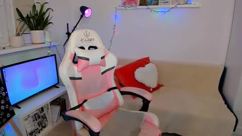 Mia online show from 3, 3, 2025