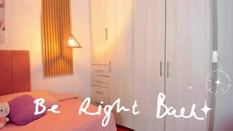 Mia Nevaeh - follow me online show from 2, 3, 2025