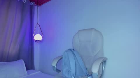 Mia Nevaeh - follow me online show from 10, 2, 2026