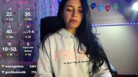 Snapshot of mia_petitebaby chatting on 17, 12, 2024 Ma online show from 17, 12, 2024