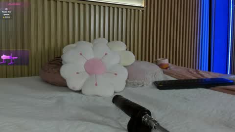 mia_rosalie online show from 30, 4, 2026