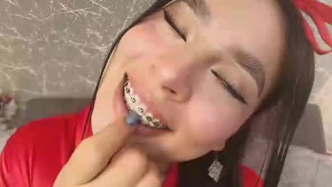 Snapshot of mia_roux13 chatting on 27, 2, 2025 Mia Roux online show from 27, 2, 2025