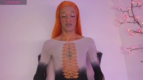 Snapshot of mia_royal chatting on 15, 6, 2026 mia_royal online show from 15, 6, 2026