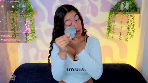Mia . online show from 14, 7, 2026