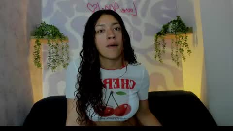 Mia . online show from 18, 7, 2026