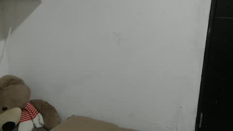 Mia Sepulveda online show from 10, 2, 2025