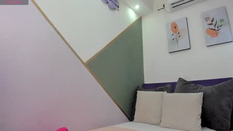 Snapshot of mia_taaylorr chatting on 24, 12, 2024 Mia online show from 24, 12, 2024