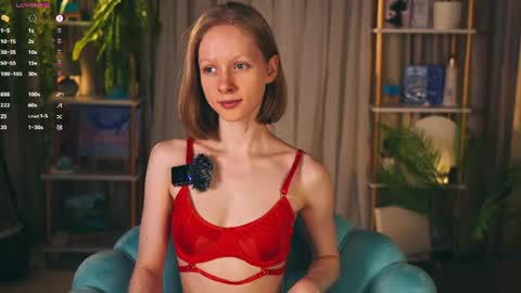 Snapshot of mia_vebes chatting on 9, 7, 2026 Mia online show from 9, 7, 2026
