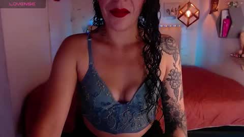 MIA  online show from 22, 12, 2025