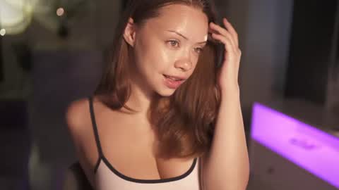 VixenMia online show from 28, 7, 2026