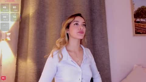 Mia White  online show from 12, 11, 2025