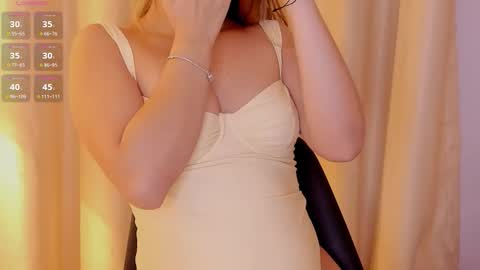 Mia White  online show from 23, 2, 2026