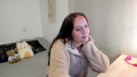 Snapshot of mia_xgray chatting on 7, 1, 2025 Mia   online show from 7, 1, 2025