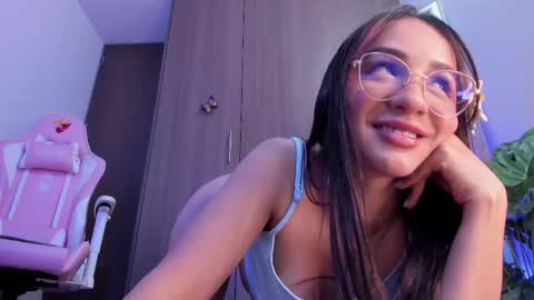 Snapshot of miaa_06 chatting on 20, 2, 2025 mia  nicolle online show from 20, 2, 2025