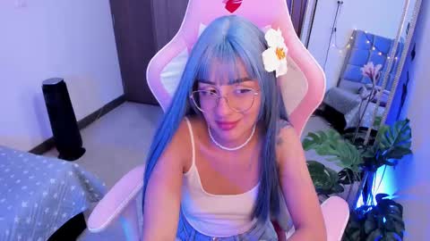 Snapshot of miaa_06 chatting on 6, 3, 2025 mia  nicolle online show from 6, 3, 2025