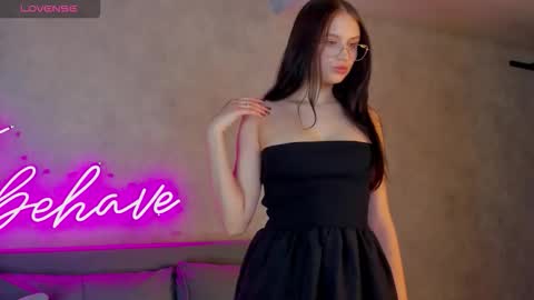 Mia online show from 19, 2, 2026