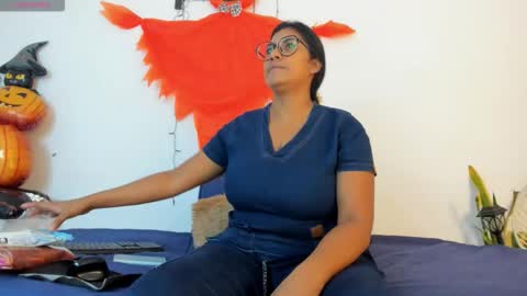 Snapshot of miaa_khaliffa_ chatting on 20, 10, 2025 Mia online show from 20, 10, 2025