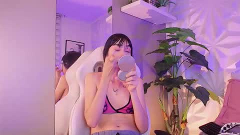 miaa_lee777 online show from 13, 12, 2025