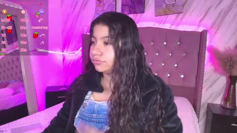 Snapshot of miaa_smiith1 chatting on 6, 12, 2024 miaa_smiith1 online show from 6, 12, 2024