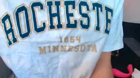 Snapshot of miabeautyxxx chatting on 18, 2, 2026 miabeautyxxx online show from 18, 2, 2026