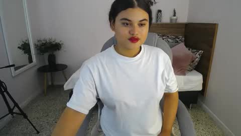 Miabloomm online show from 23, 10, 2025