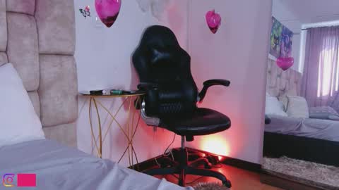 miablumm_ online show from 20, 3, 2026