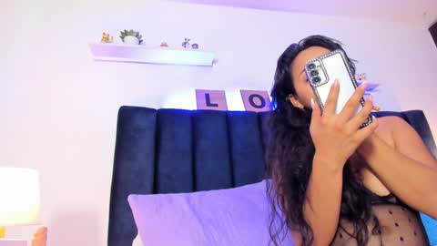 Snapshot of miabrunette23 chatting on 29, 12, 2024 MIA online show from 29, 12, 2024