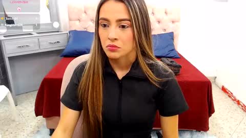 Snapshot of miacarperrlux chatting on 7, 12, 2024 MiaCarper online show from 7, 12, 2024