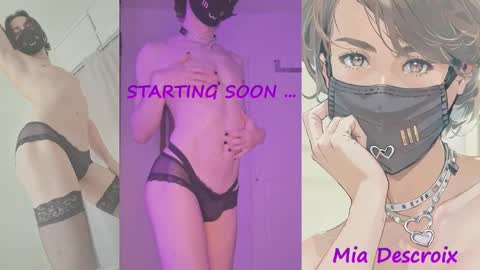 Snapshot of miadescroix chatting on 15, 12, 2024  Mia  online show from 15, 12, 2024