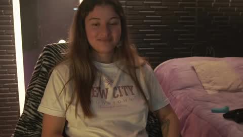 Mia online show from 15, 2, 2025