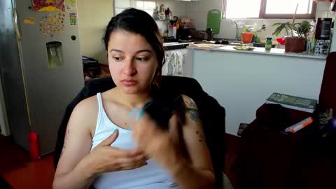 Mia online show from 4, 10, 2025