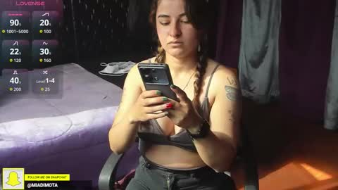 Mia online show from 13, 12, 2025