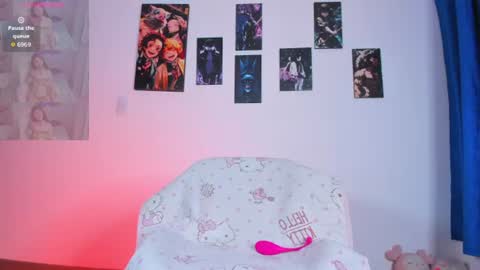 Mia Engels  online show from 15, 7, 2026