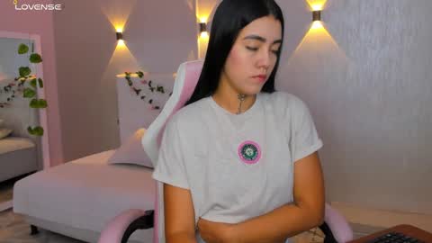 Snapshot of miagomez1 chatting on 20, 2, 2025 Mia Gomez online show from 20, 2, 2025