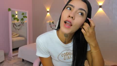 Snapshot of miagomez1 chatting on 28, 2, 2025 Mia Gomez online show from 28, 2, 2025