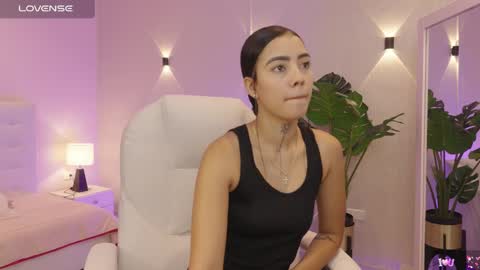 Snapshot of miagomez1 chatting on 11, 10, 2025 Mia Gomez online show from 11, 10, 2025